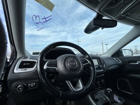 Used 2018 Jeep Compass Latitude image 14