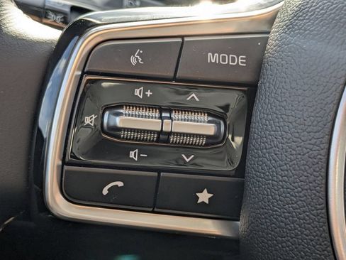 Used 2025 Kia Sorento EX w/ Panoramic Sunroof Package FWD image 24