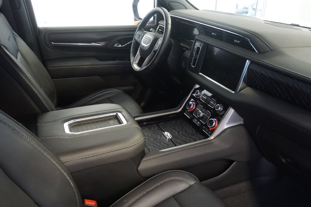 Used 2024 GMC Yukon Denali AWD/4WD image 27