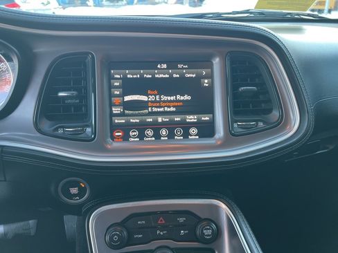 Used 2022 Dodge Challenger SXT w/ Plus Package image 18