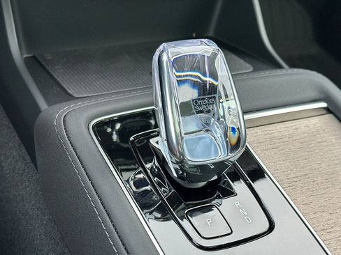 New 2026 Volvo XC90 B5 Plus w/ Protection Package Premier image 21