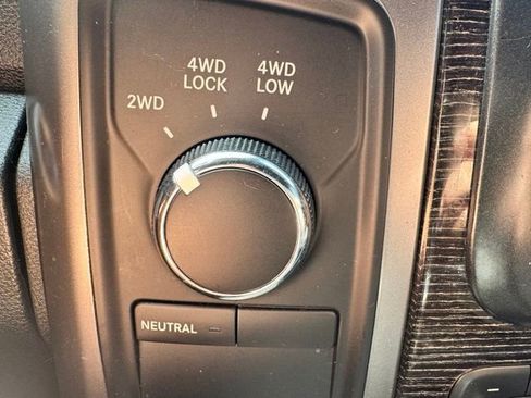 Used 2017 RAM 2500 Limited AWD/4WD image 24