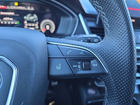 Used 2023 Audi SQ5 Premium Plus w/ Premium Plus Package image 18