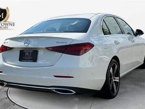 Used 2024 Mercedes-Benz C 300 4MATIC Sedan w/ Exclusive Trim Package image 5