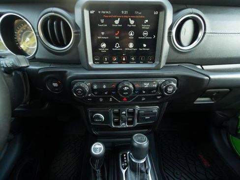 Used 2019 Jeep Wrangler Unlimited Sahara w/ Uconnect 4C Nav & Sound Group image 19