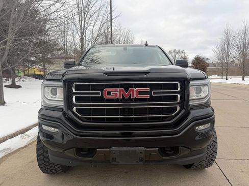 Used 2017 GMC Sierra 1500 Base 4x4 4dr Double Cab 6.5 ft image 8