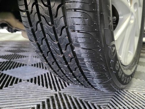 Used 2013 MAZDA MAZDA3 i Touring image 33