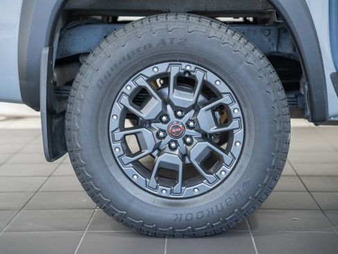 Used 2024 Nissan Frontier PRO-4X w/ Pro Premium Package AWD/4WD image 17