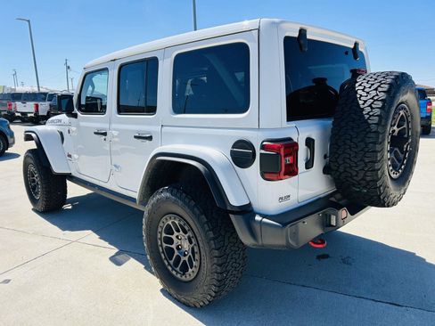 Used 2023 Jeep Wrangler Unlimited Rubicon w/ Xtreme 35 Tire Package image 39