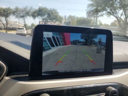 Used 2021 Ford Escape SEL w/ Technology Package FWD image 23