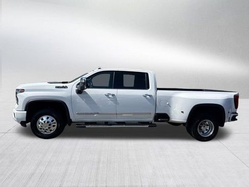 Used 2024 Chevrolet Silverado 3500 High Country w/ LPO, Dark Essentials Package AWD/4WD image 9