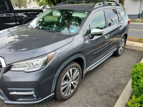 Used 2019 Subaru Ascent Touring AWD/4WD image 1