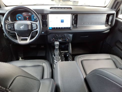 Certified 2025 Ford Bronco Badlands AWD/4WD image 18