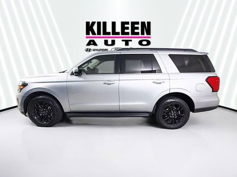 Used 2024 Ford Expedition XLT RWD image 4
