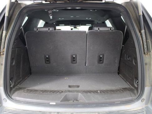 Used 2022 Chevrolet Tahoe LT w/ Luxury Package image 14