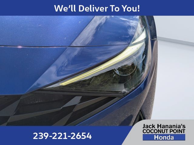 Used 2021 Hyundai Elantra SE FWD image 9