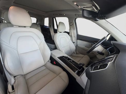 Used 2017 Volvo XC90 T6 Momentum w/ Vision Package AWD/4WD image 23
