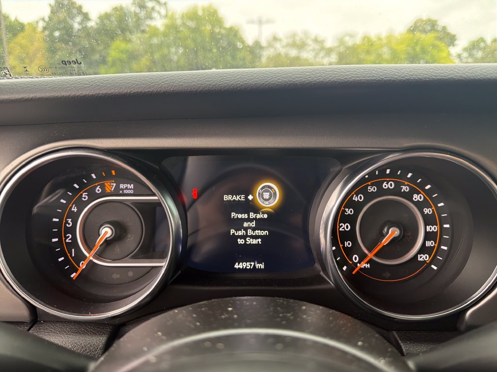 Used 2021 Jeep Wrangler Unlimited Sport AWD/4WD image 22
