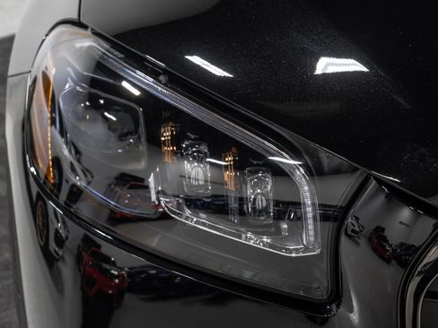 Used 2025 Mercedes-Benz Maybach GLS 600 4MATIC image 16