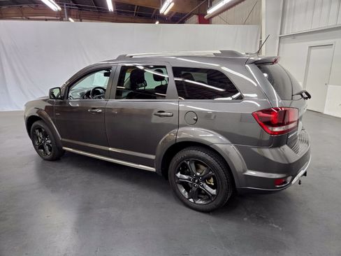 Used 2018 Dodge Journey Crossroad FWD image 3