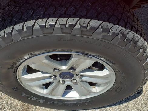 Used 2015 Ford F150 XLT w/ Equipment Group 301A Mid image 11