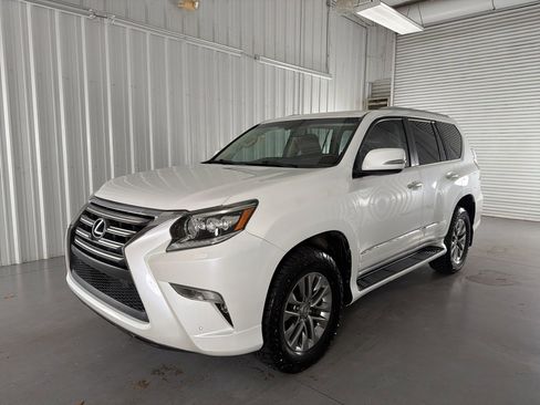 Used 2016 Lexus GX 460 Luxury image 3