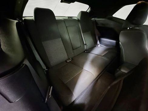 Used 2022 Dodge Challenger R/T RWD image 10