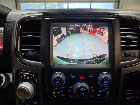 Used 2016 RAM 1500 Sport w/ Black Ram 1500 Sport Group AWD/4WD image 32