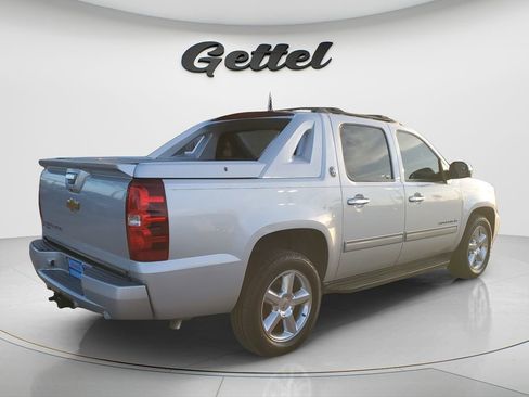 Used 2013 Chevrolet Avalanche LT w/ All-Star Edition image 12
