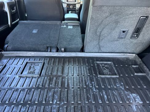 Used 2017 Toyota 4Runner SR5 w/ Convenience Package AWD/4WD image 15
