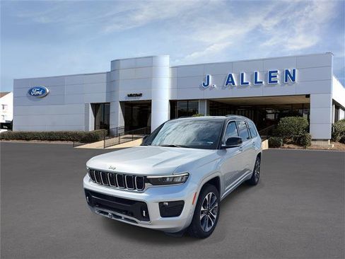 Used 2024 Jeep Grand Cherokee L Overland w/ Advanced Protech Group III AWD/4WD image 1