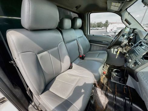 Used 2016 Ford F550 2WD Regular Cab Super Duty image 20