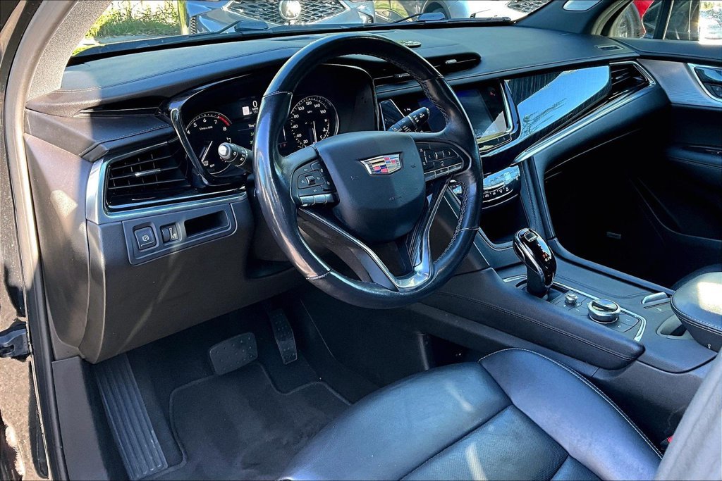 Used 2023 Cadillac XT6 Premium Luxury AWD/4WD image 15