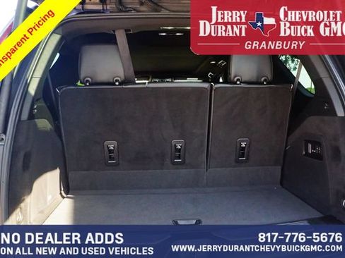 Used 2023 Cadillac Escalade Premium Luxury w/ LPO, Radiant Package AWD/4WD image 24