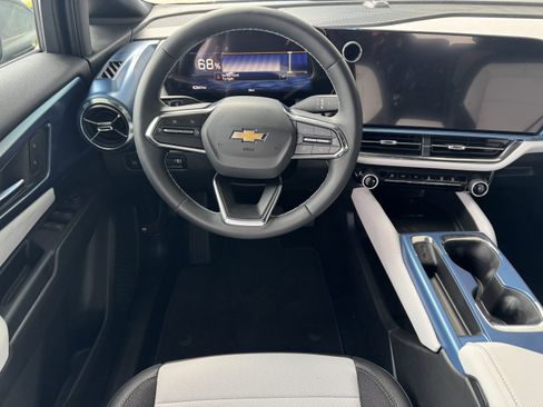 New 2026 Chevrolet Equinox EV LT image 16