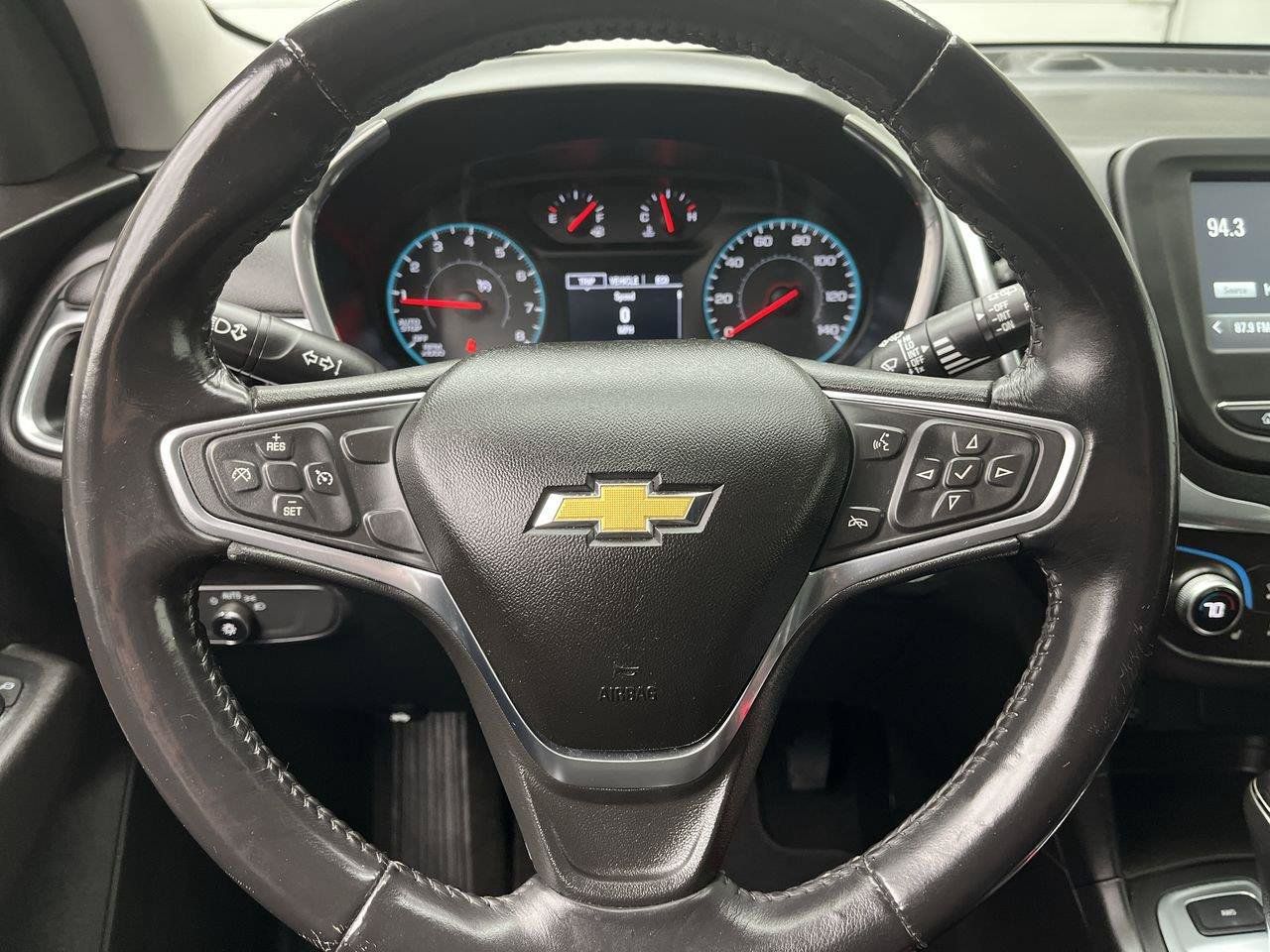 Used 2018 Chevrolet Equinox LT AWD/4WD image 13