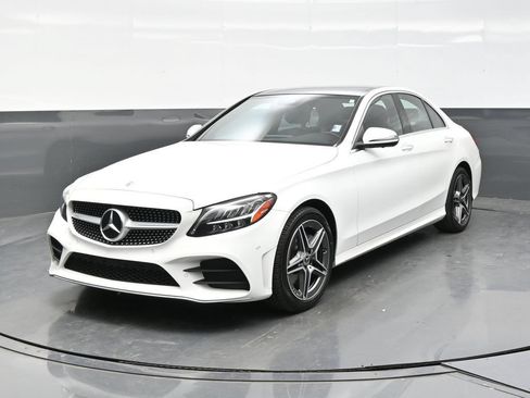 Used 2021 Mercedes-Benz C 300 4MATIC Sedan image 2