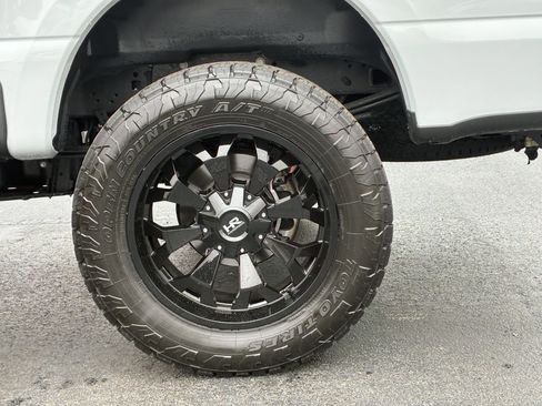 Used 2026 Ford F250 Platinum AWD/4WD image 12