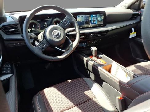 New 2026 Nissan Kicks SR w/ SR Premium Package AWD/4WD image 6