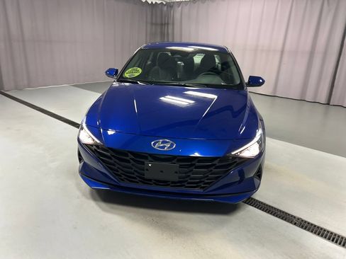 Used 2022 Hyundai Elantra SEL FWD image 2