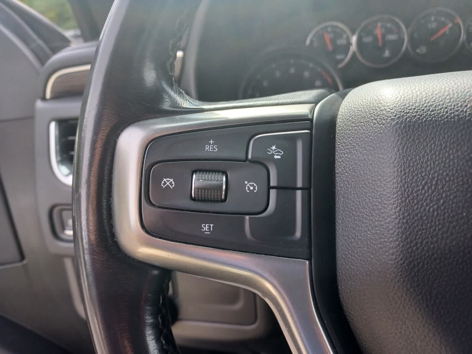 Used 2023 Chevrolet Suburban LS AWD/4WD image 15