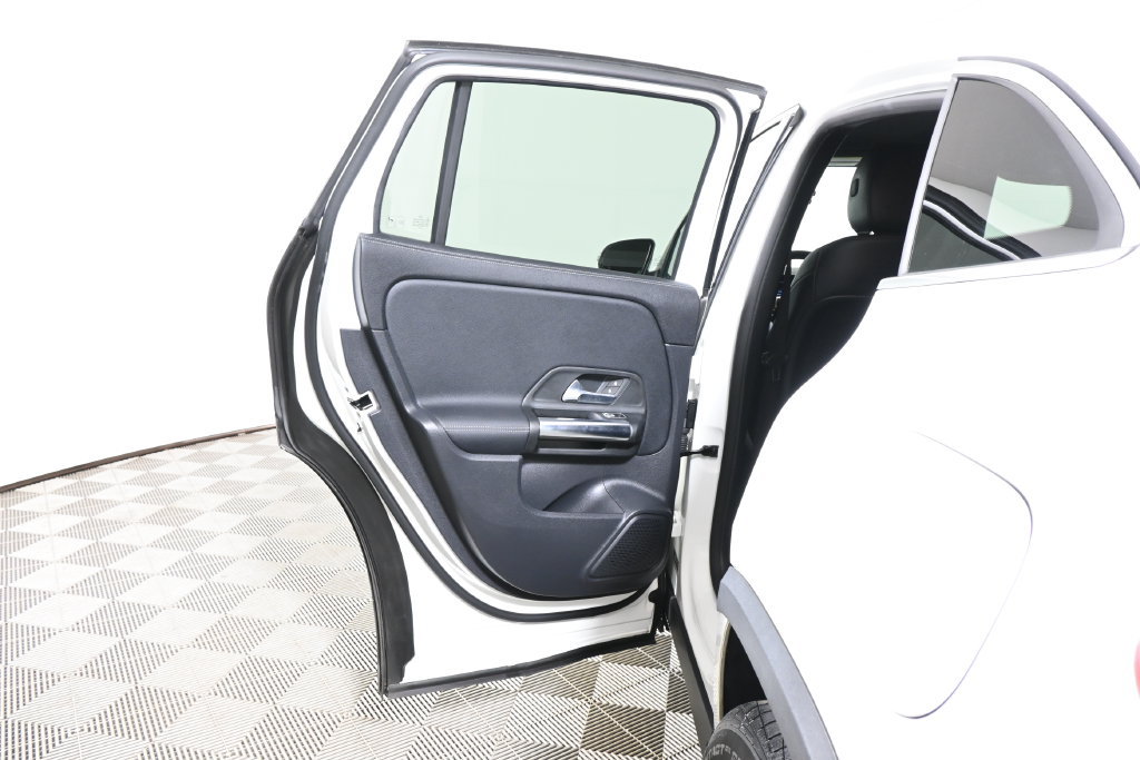 Certified 2023 Mercedes-Benz GLA 250 4MATIC image 31