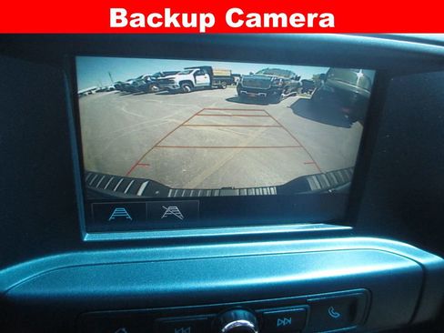 Used 2018 Chevrolet Silverado 1500 Custom w/ Custom Value Package AWD/4WD image 16