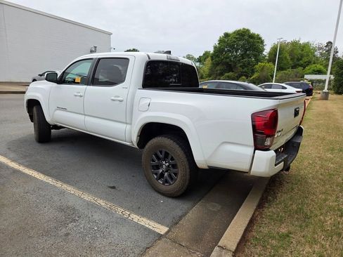 Used 2022 Toyota Tacoma SR5 image 10