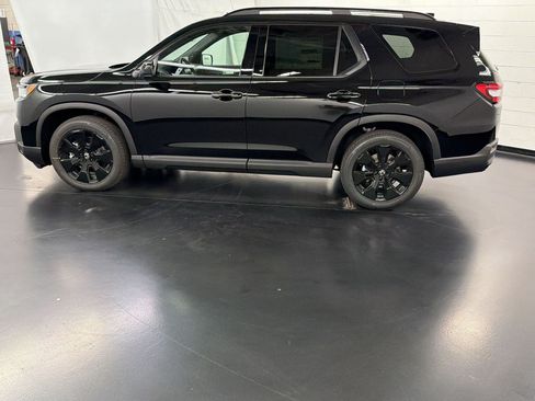 New 2026 Honda Pilot Black Edition image 2