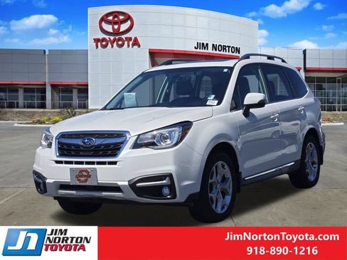 Used 2018 Subaru Forester 2.5i Touring AWD/4WD image 3