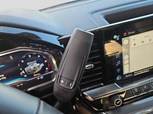 Used 2024 Chevrolet Silverado 2500 High Country image 21