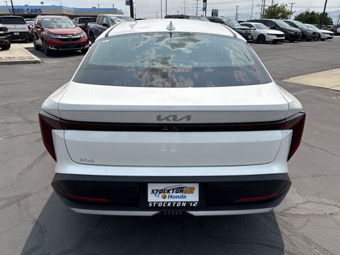 Used 2026 Kia K4 FWD image 8