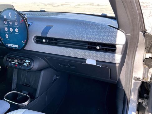 Used 2025 MINI Cooper S image 18