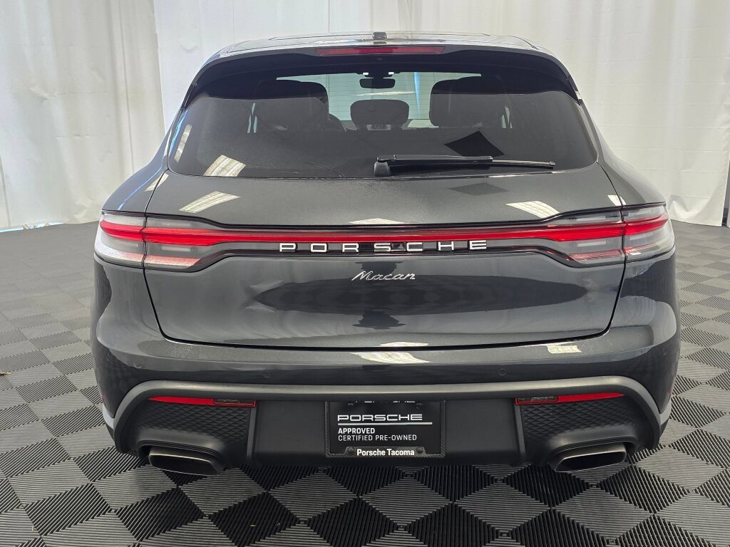 Certified 2025 Porsche Macan AWD/4WD image 6